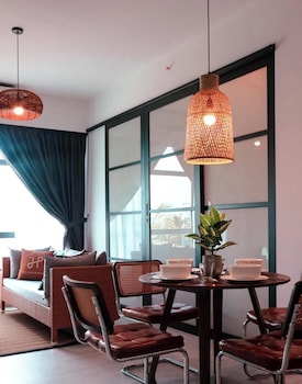 Homesuite' Home At Jesselton Quay,,2 star