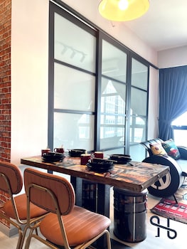 homesuite home at jesselton quay