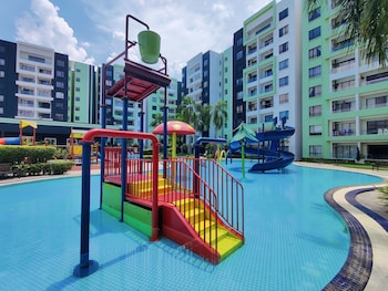 kts homestay manhattan ipoh w waterpark