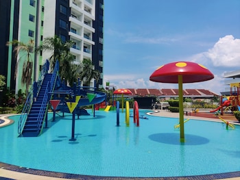 kts homestay manhattan ipoh w waterpark