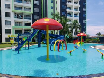 kts homestay manhattan ipoh w waterpark