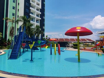 kts homestay manhattan ipoh w waterpark