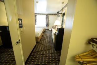 anaheim carriage inn