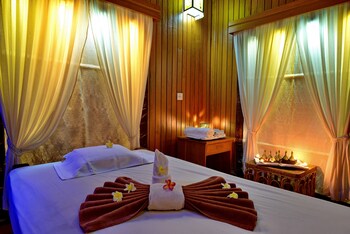 One Myanmar Resort,,3 star