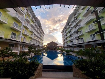 condo stay very near mactan airport