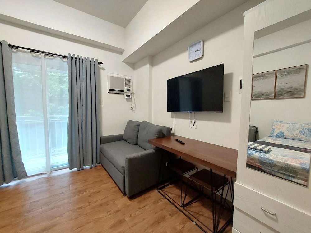 condo stay very near mactan airport