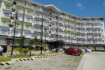 condo stay very near mactan airport