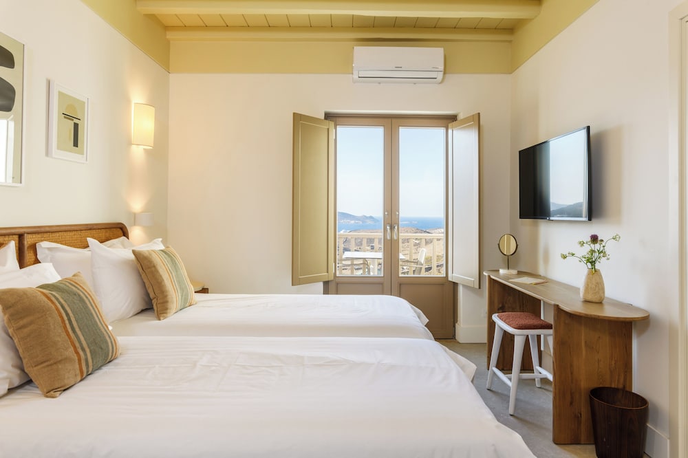 camarades mykonos