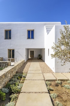 camarades mykonos