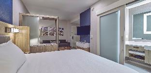 springhill suites by marriott medford airport