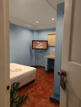 glory hotel cubao