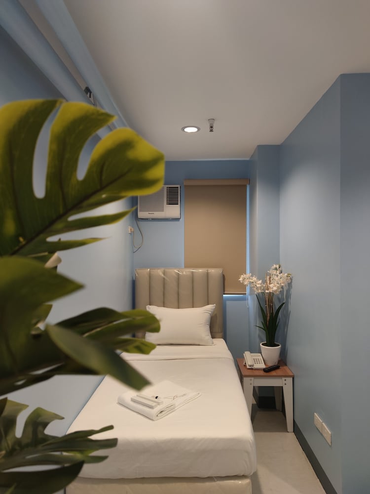 glory hotel cubao