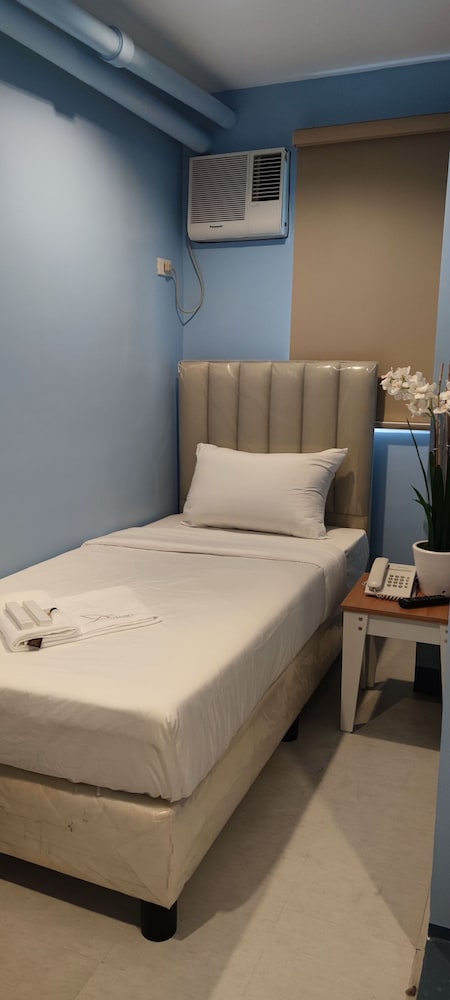 glory hotel cubao
