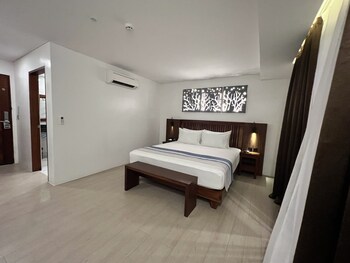 aira boracay beachfront hotel