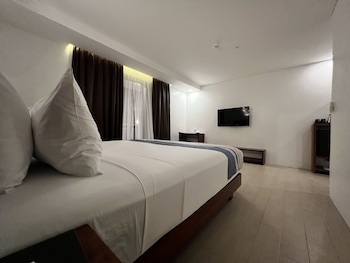 aira boracay beachfront hotel