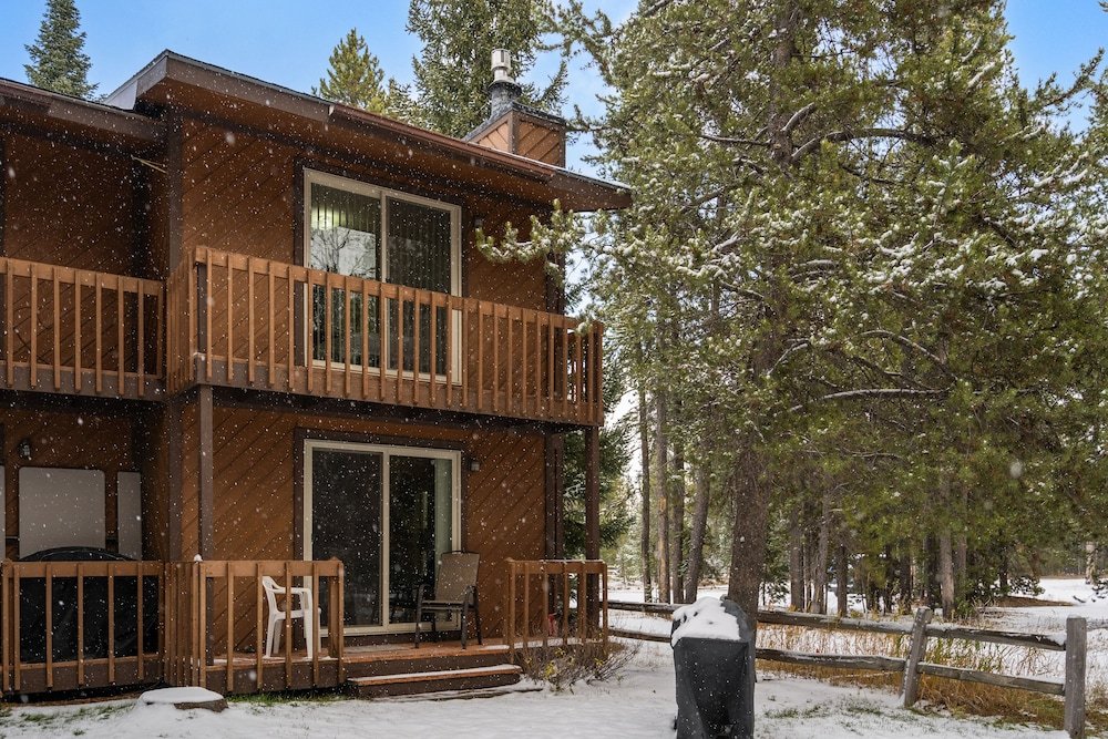 west yellowstone