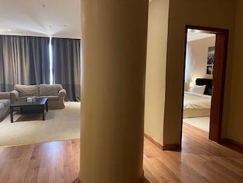 wakra inn hotel apartments