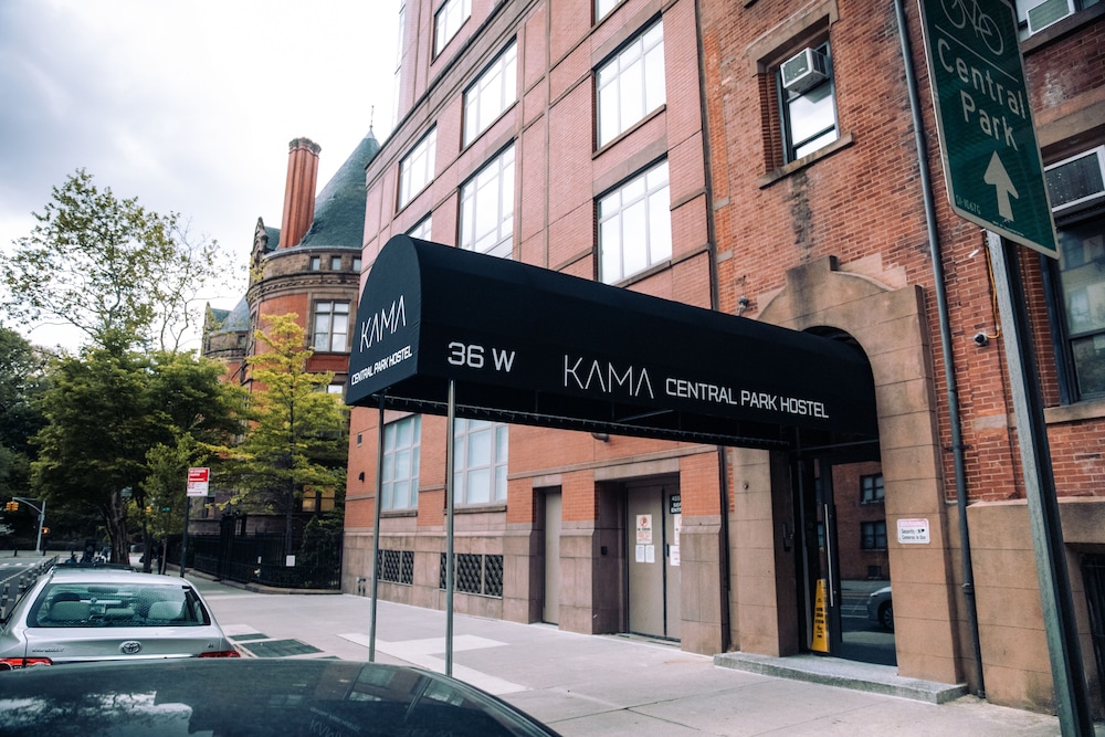 kama central park hostel