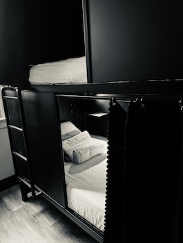 kama central park hostel