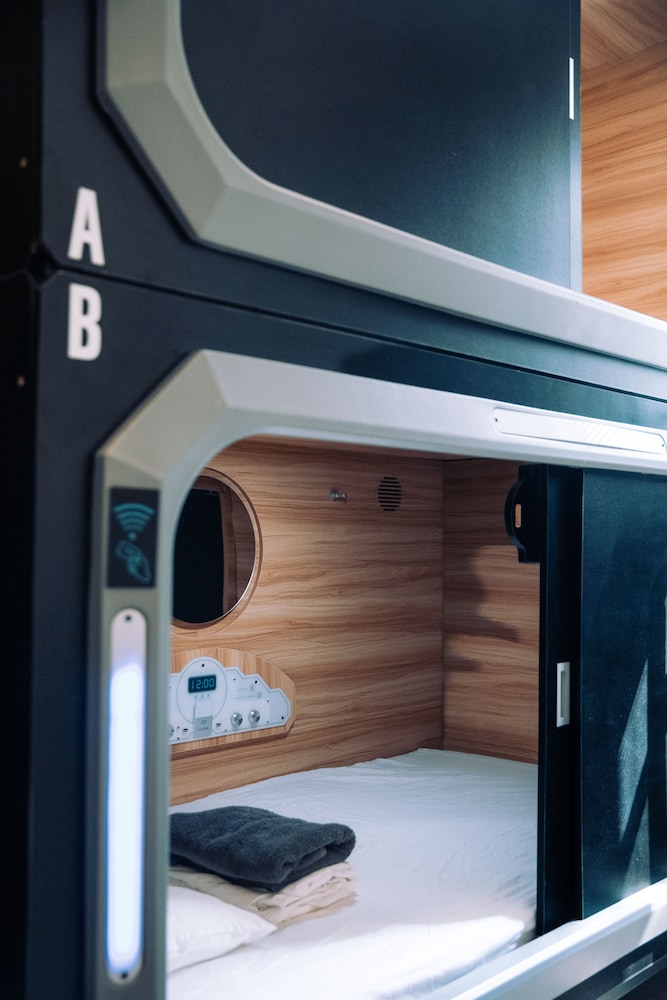 kama central park hostel