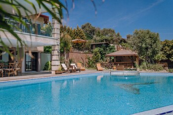 doors boutique hotel urla