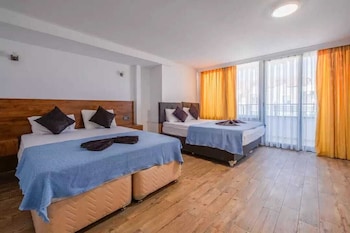 atas aqua otel avsa