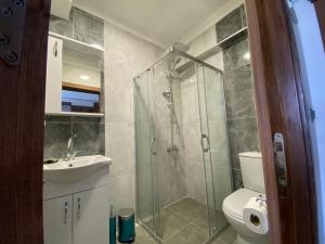 atas aqua otel avsa