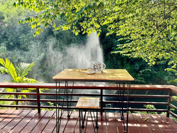 baan apa erawan resort