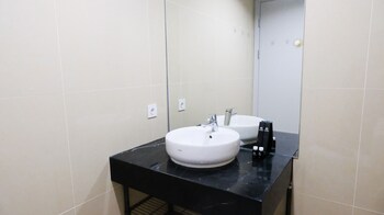 best deal and smart living studio at grand sungkono lagoon apartment