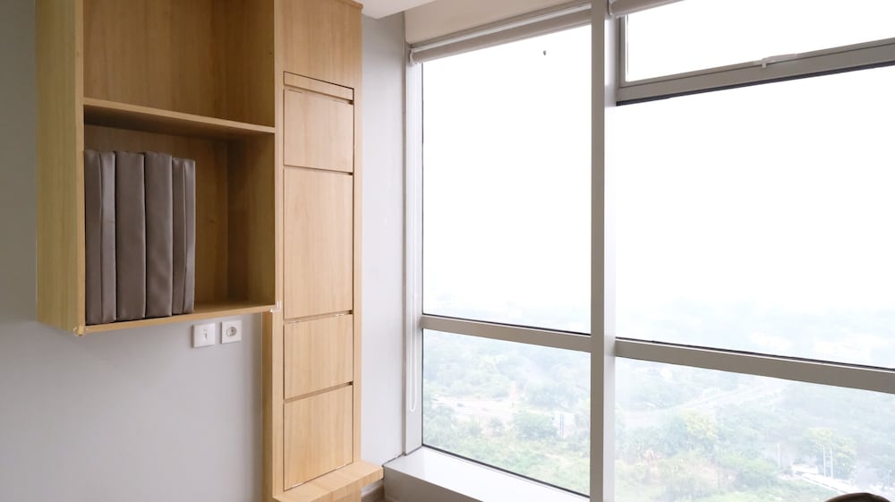 best deal and smart living studio at grand sungkono lagoon apartment