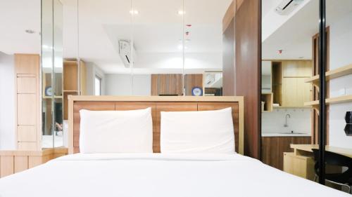 best deal and smart living studio at grand sungkono lagoon apartment