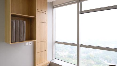 best deal and smart living studio at grand sungkono lagoon apartment