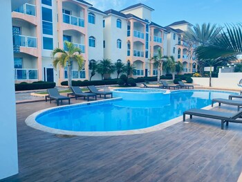 ria aparta hotel