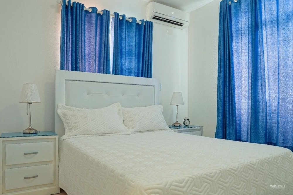 ria aparta hotel