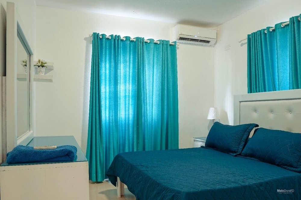 ria aparta hotel
