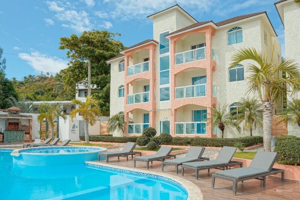 ria aparta hotel