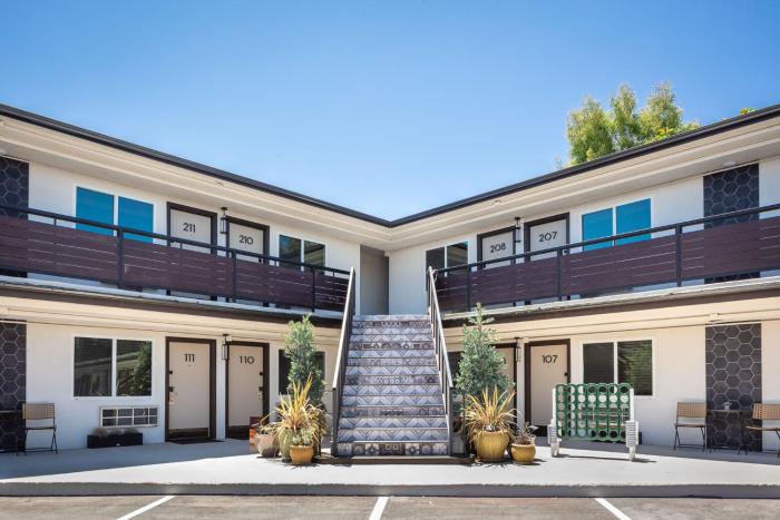 classic motel