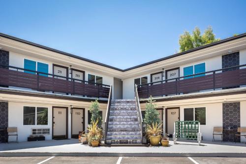 classic motel