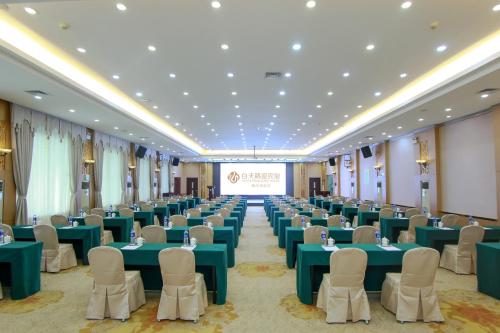 white swan guest house