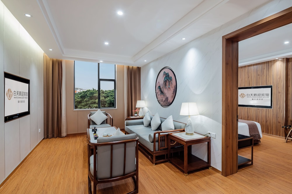 white swan guest house