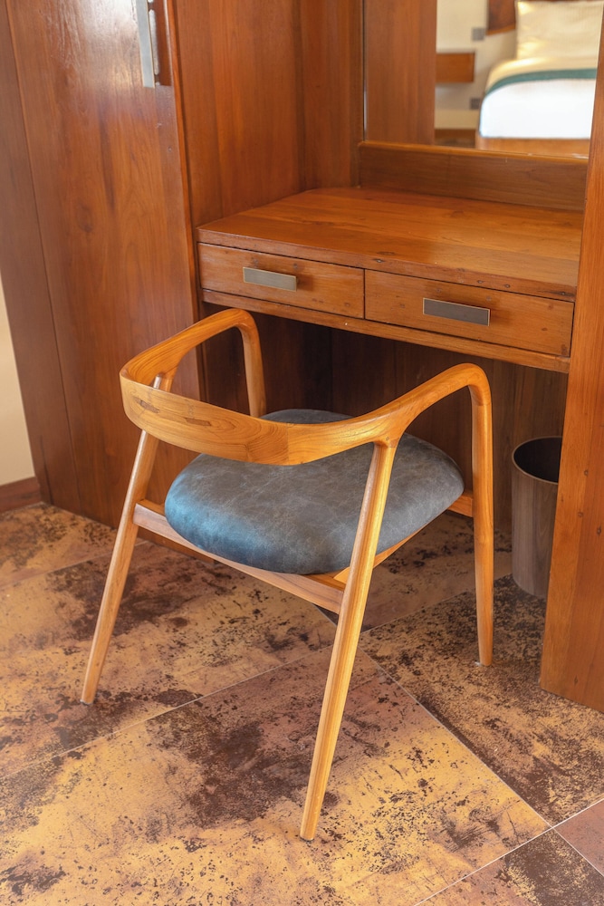 absolute beachfront resort