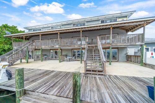 sebastian saltwater lodge