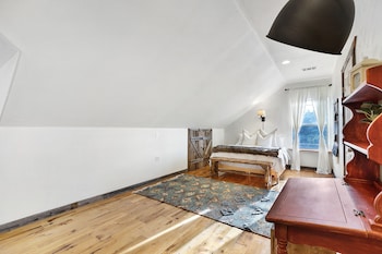 new luxury home with fire pit and hill country views