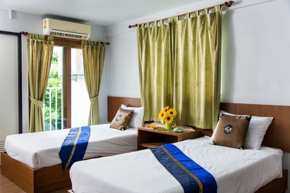 eco hostel hua hin