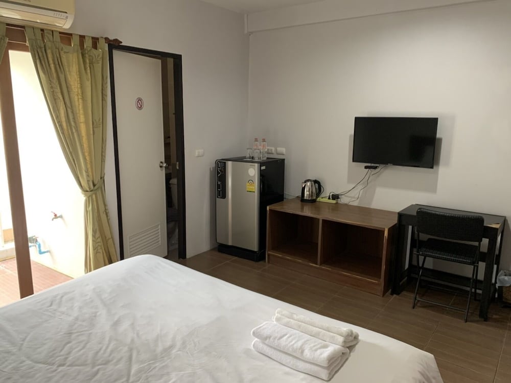 eco hostel hua hin