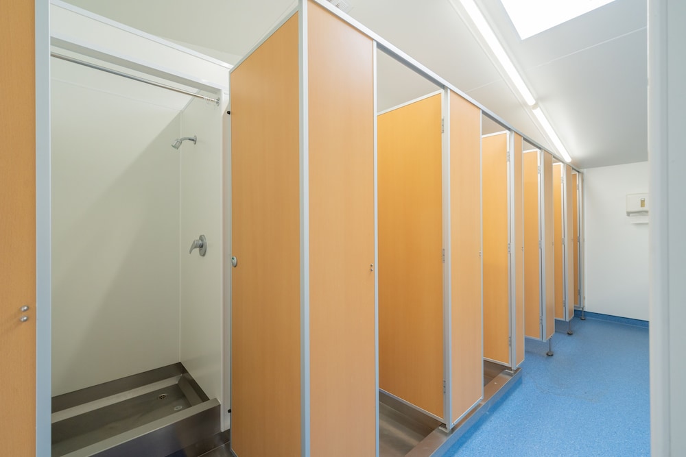 te anau central backpackers