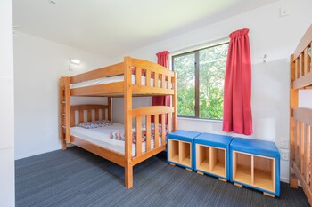 te anau central backpackers