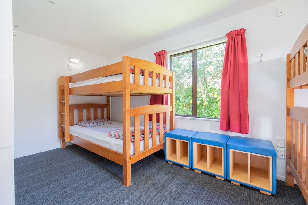 te anau central backpackers