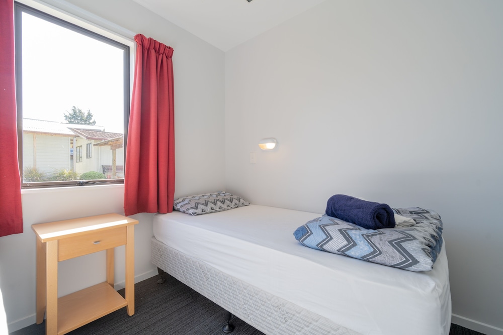 te anau central backpackers