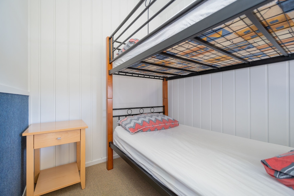 te anau central backpackers